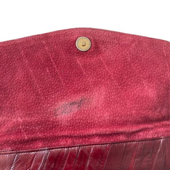 Vintage 1970s Eel Skin Clutch Bag Foldover Deep Red GUC - Picture 8 of 15